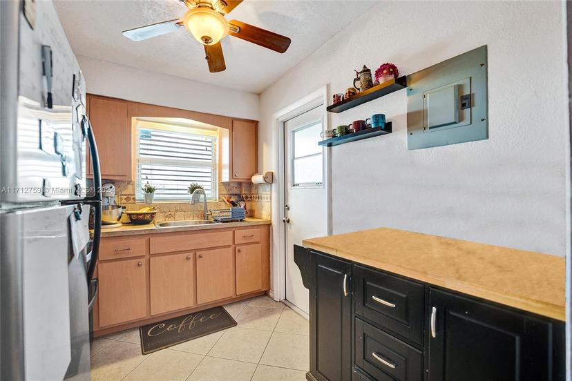 Picture of 1400 Tallwood Ave # 308, Hollywood FL 33021