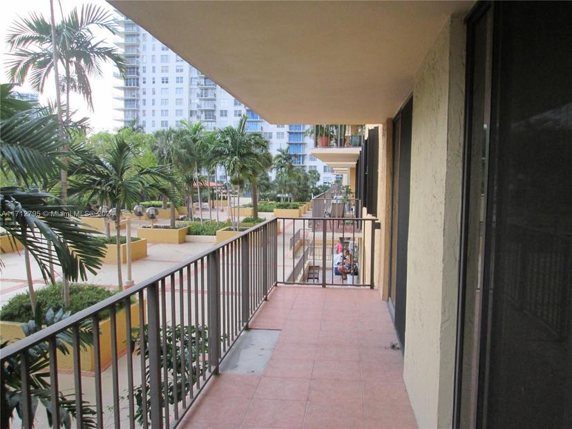 Picture of 290 174Th St # 404, Sunny Isles Beach FL 33160