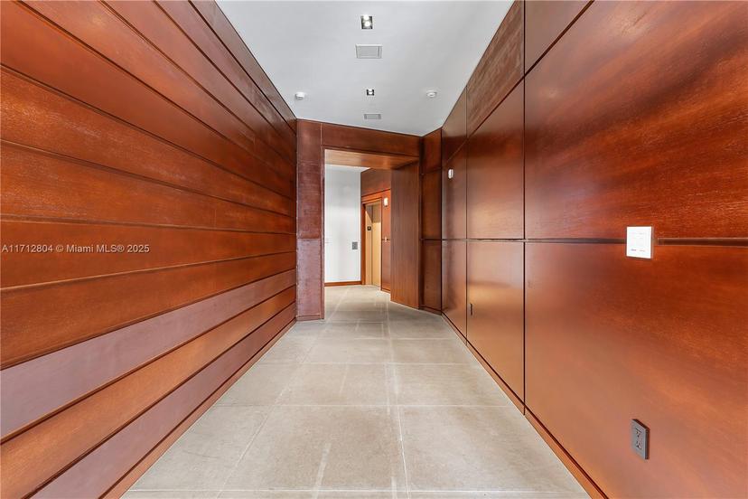 Picture of 2675 S Bayshore Dr # 602S, Miami FL 33133