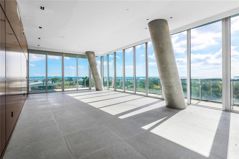 Picture of 2675 S Bayshore Dr # 602S, Miami FL 33133