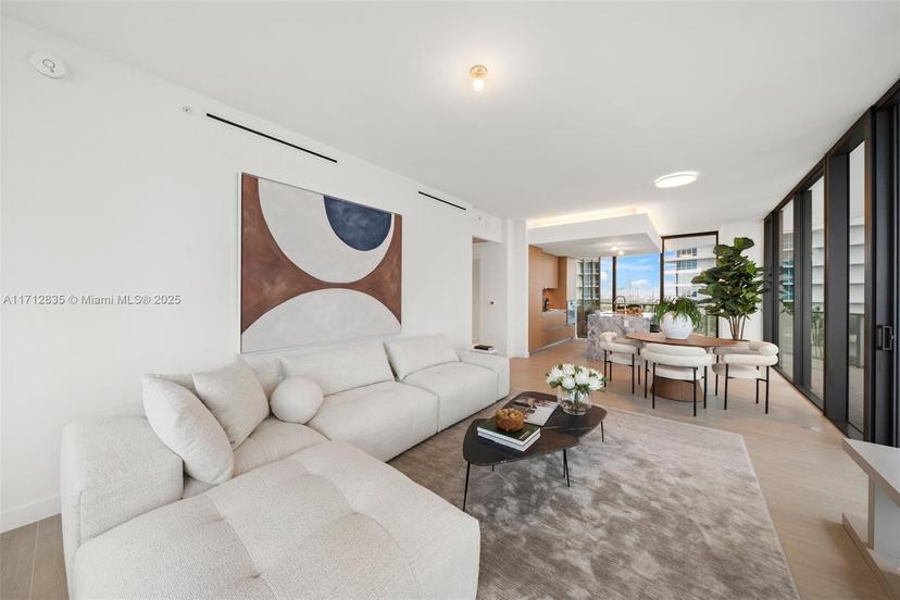 Picture of 500 Alton # 1005, Miami Beach FL 33139