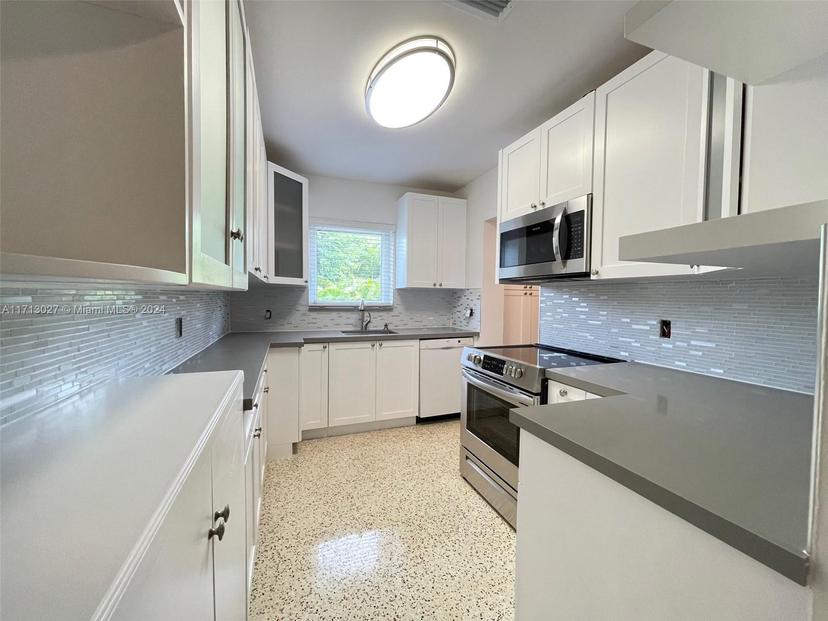 Picture of 2920 SW 60Th Ct, Miami FL 33155