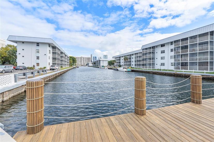Picture of 3600 NE 170Th St # 211, North Miami Beach FL 33160