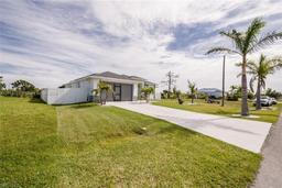 Picture of 1623 SW 25Th Ter, Cape Coral, FL 33914