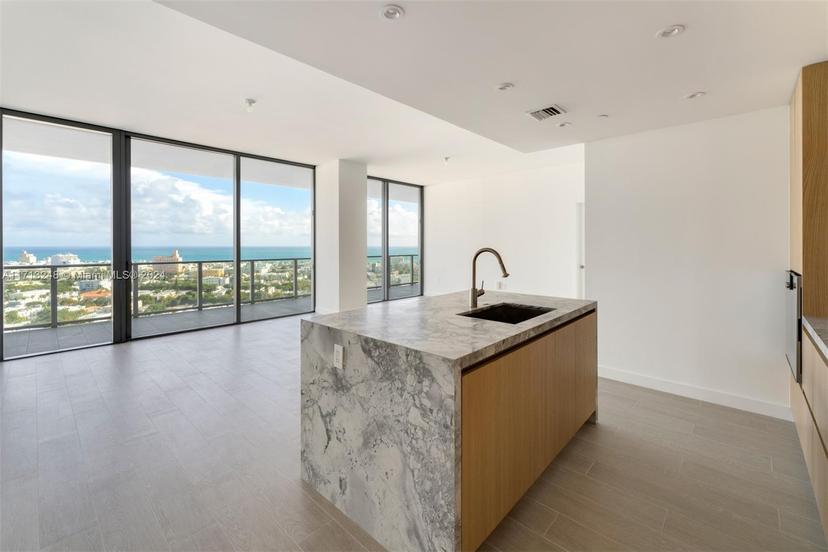 Picture of 500 Alton Rd # 2207, Miami Beach FL 33139