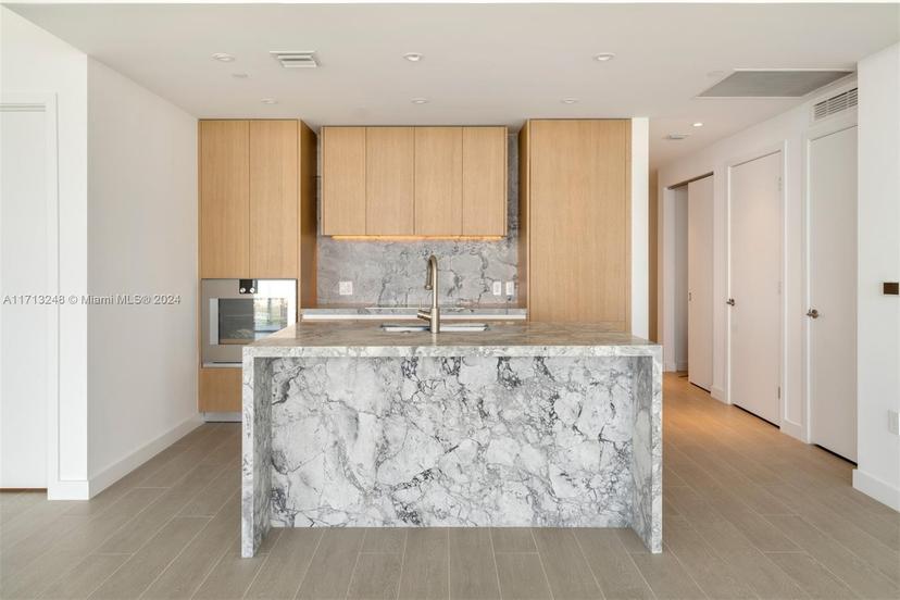 Picture of 500 Alton Rd # 2207, Miami Beach FL 33139