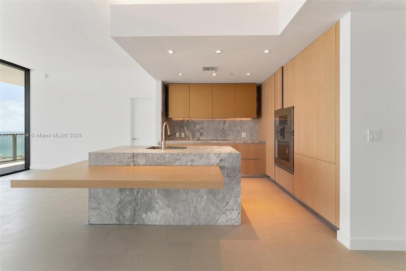 Picture of 500 Alton Rd # 3905, Miami Beach FL 33139