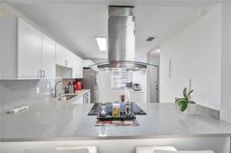 Picture of 5775 W Fernley Dr W # 121, West Palm Beach, FL 33415