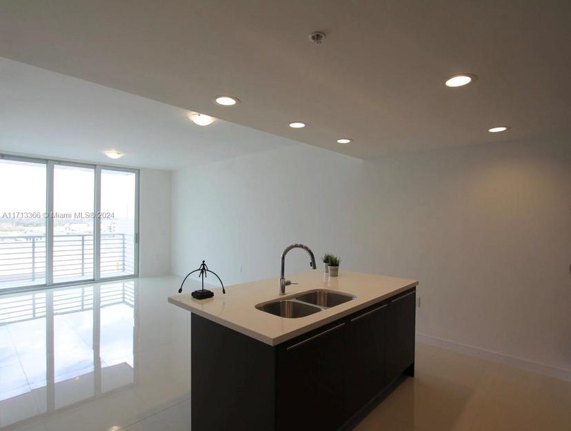 Picture of 7875 NW 107Th Ave # 719, Doral FL 33178