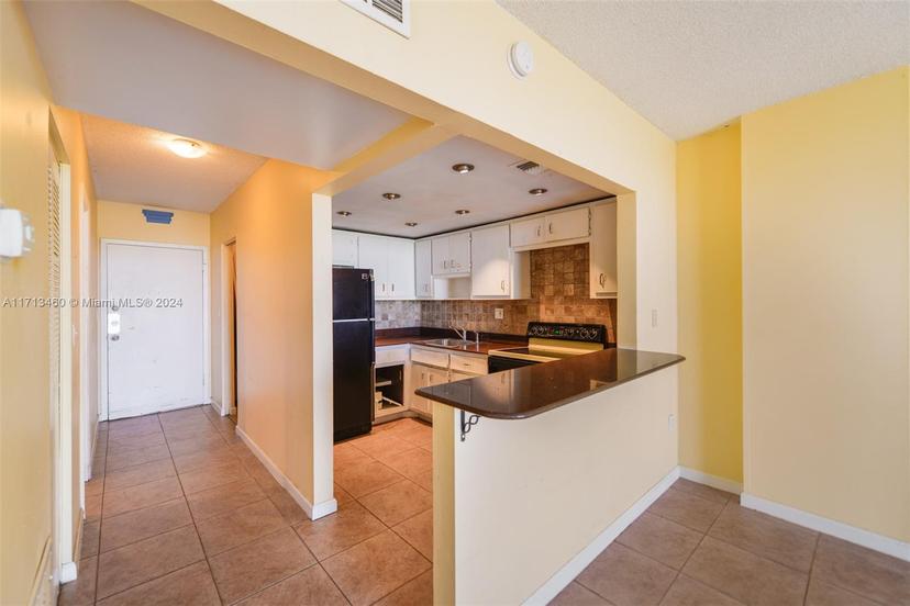 Picture of 12500 NE 15Th Ave # 609, North Miami FL 33161