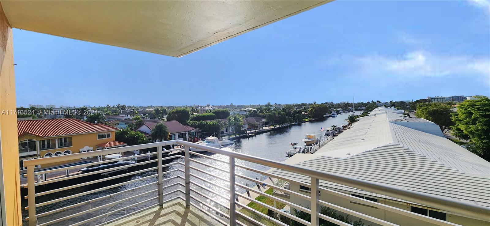 Picture of 2900 NE 30Th St # G5, Fort Lauderdale, FL 33306