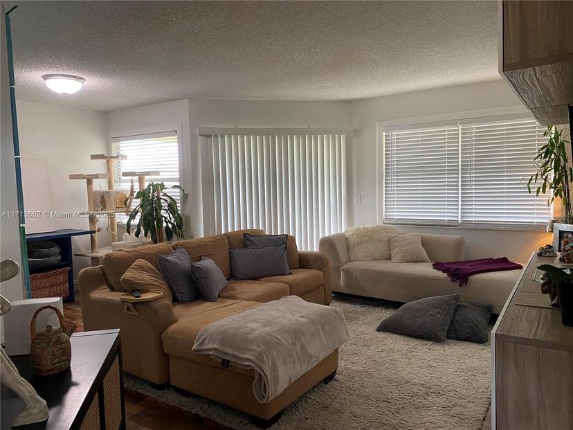 Picture of 2278 SE 27Th Dr # G, Homestead FL 33035