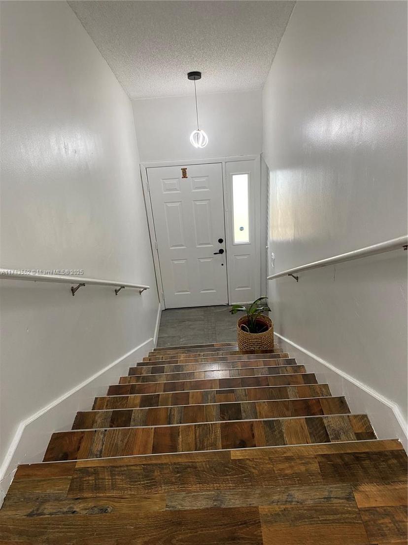 Picture of 2278 SE 27Th Dr # G, Homestead FL 33035