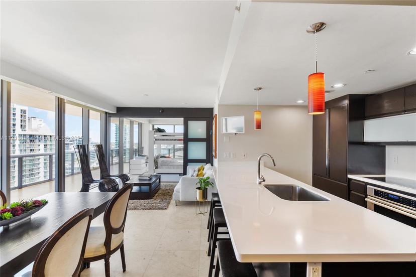 Picture of 5875 Collins Ave # 1507, Miami Beach FL 33140