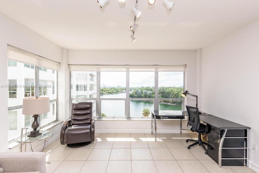 Picture of 9102 W Bay Harbor Dr # B, Bay Harbor Islands FL 33154