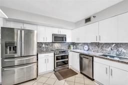 Picture of 3500 Mystic Pointe Dr # 3407, Aventura, FL 33180