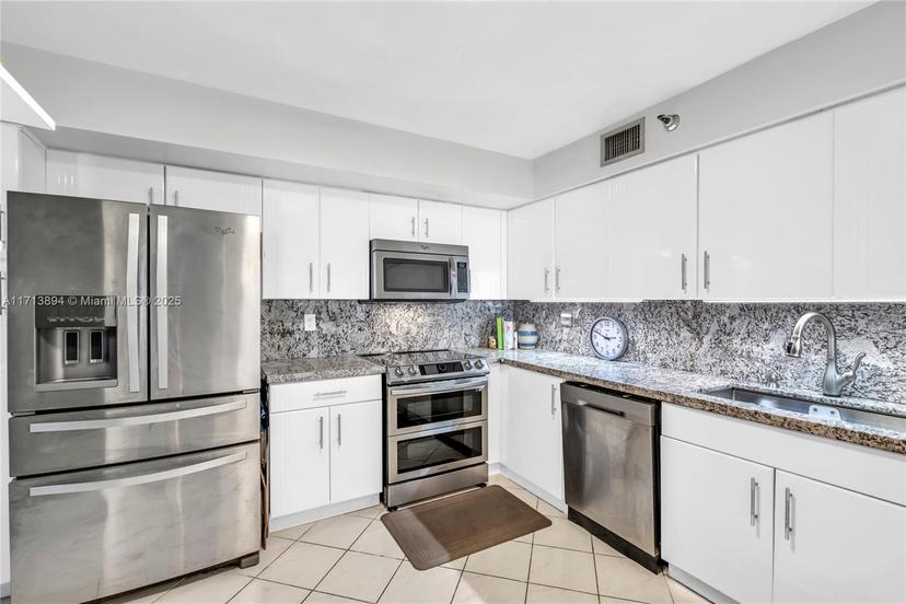 Picture of 3500 Mystic Pointe Dr # 3407, Aventura FL 33180