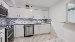 Picture of 3500 Mystic Pointe Dr # 3407, Aventura, FL 33180