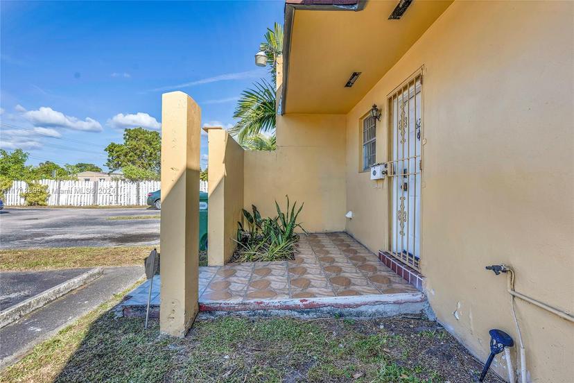 Picture of 624 NW 179Th St, Miami Gardens FL 33169