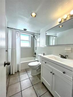 Picture of 1000 SE 15Th St # 105, Fort Lauderdale, FL 33316