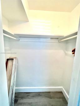 Picture of 1000 SE 15Th St # 105, Fort Lauderdale, FL 33316