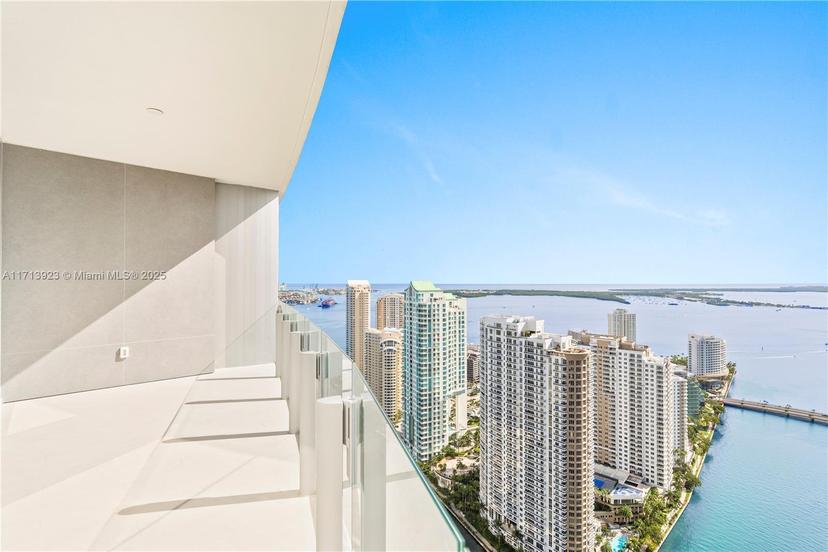 Picture of 300 Biscayne Blvd Way # 4407, Miami FL 33131