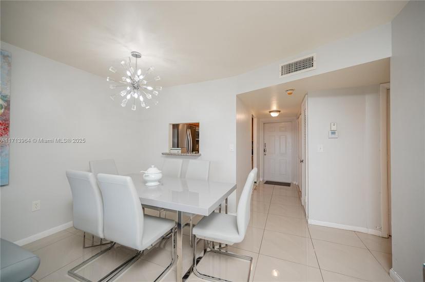 Picture of 8861 Sunrise Lakes Blvd # 301, Sunrise FL 33322