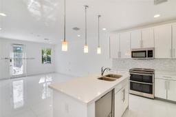 Picture of 2621 NE 212Th Ter # 206, Miami, FL 33180