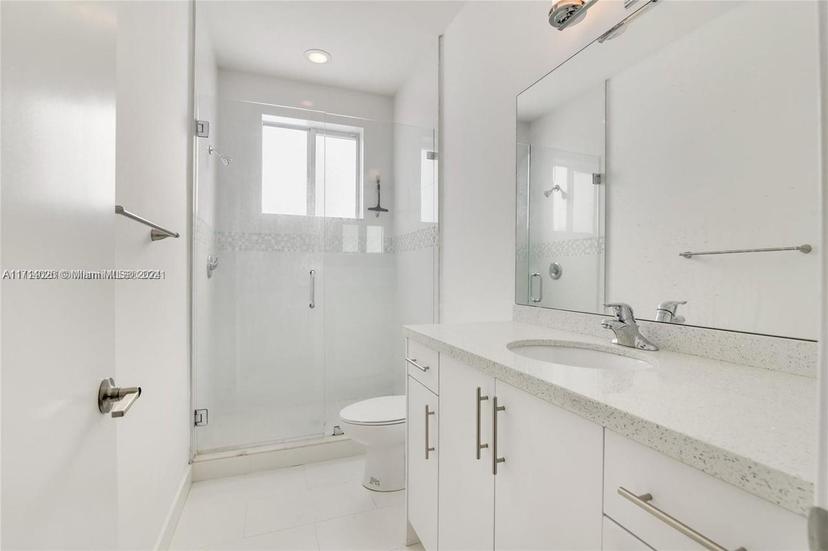 Picture of 2621 NE 212Th Ter # 206, Miami FL 33180
