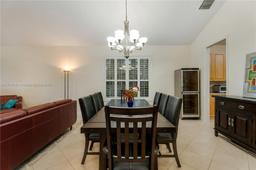 Picture of 9543 NW 52 Pl, Coral Springs, FL 33076
