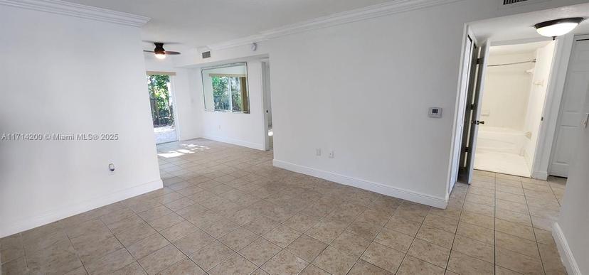 Picture of 1250 SE 31St Ct # 33, Homestead FL 33035
