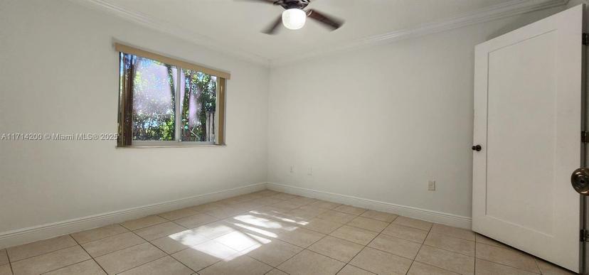Picture of 1250 SE 31St Ct # 33, Homestead FL 33035