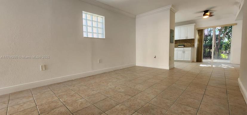 Picture of 1250 SE 31St Ct # 33, Homestead FL 33035