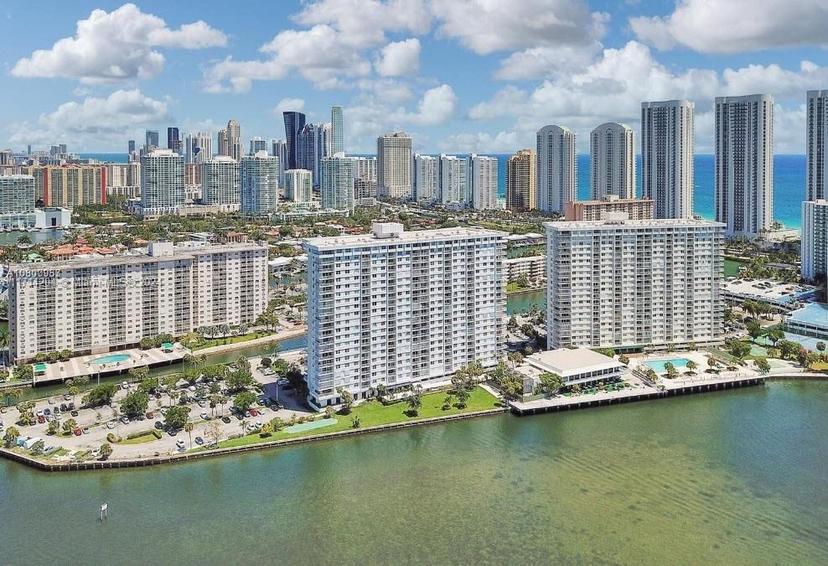 Picture of 300 Bayview Dr # 905, Sunny Isles Beach FL 33160