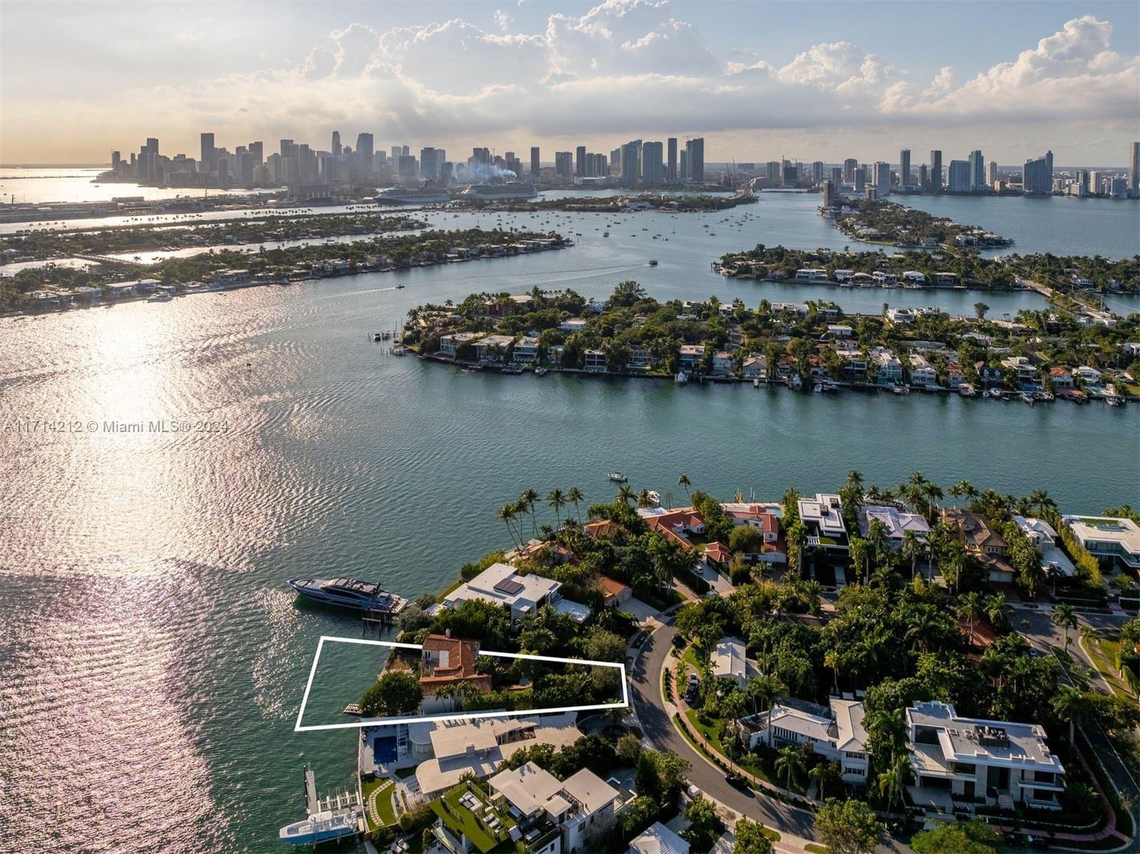 Picture of 11 E Rivo Alto Dr, Miami Beach, FL 33139