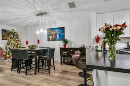 Picture of 667 NW 208Th Dr # 667, Pembroke Pines, FL 33029