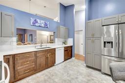 Picture of 9728 Sills Dr E # 202, Boynton Beach, FL 33437