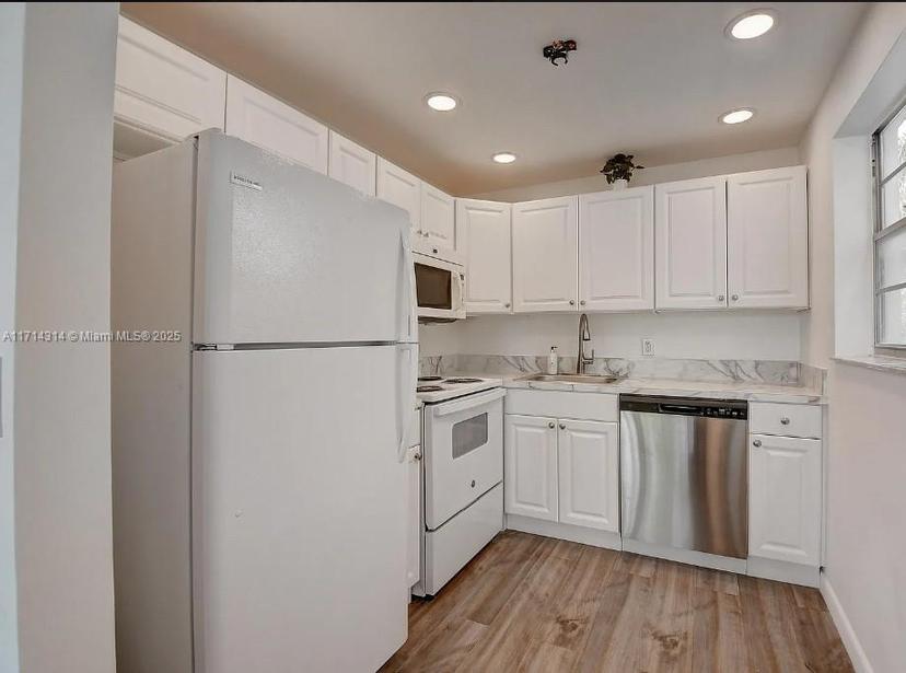 Picture of 106 Northampton # F, West Palm Beach FL 33417