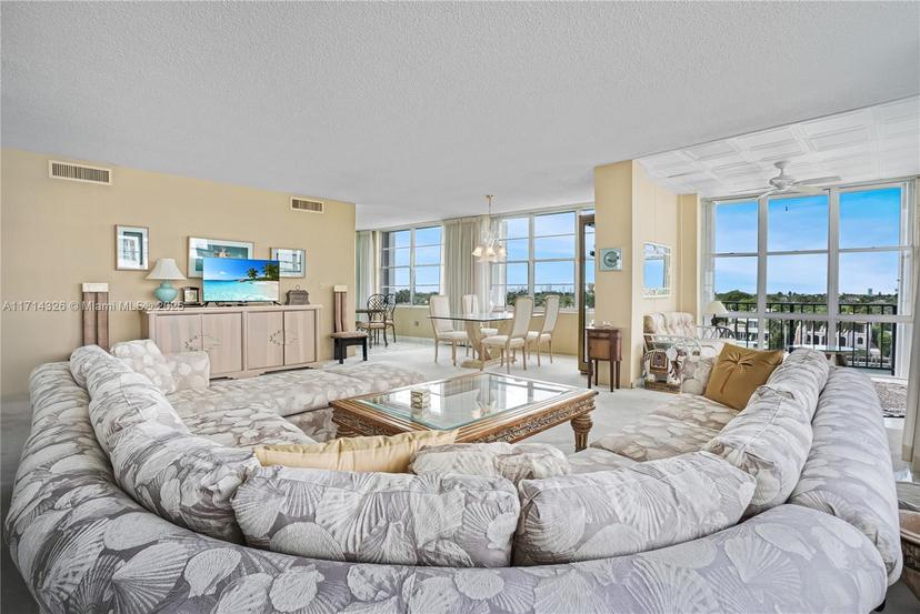 Picture of 5640 Collins Ave # 6C, Miami Beach FL 33140