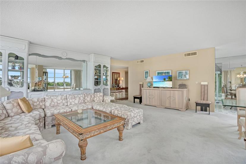 Picture of 5640 Collins Ave # 6C, Miami Beach FL 33140