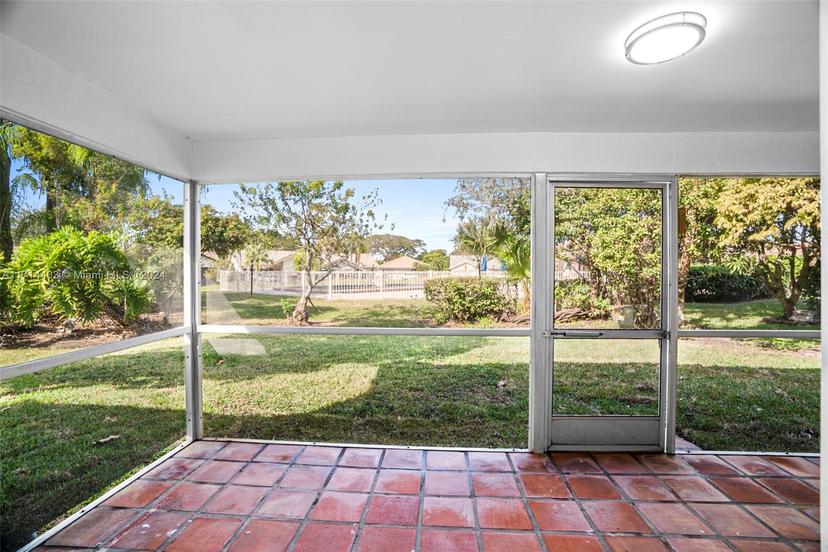 Picture of 1762 Riverwood Ln, Coral Springs FL 33071