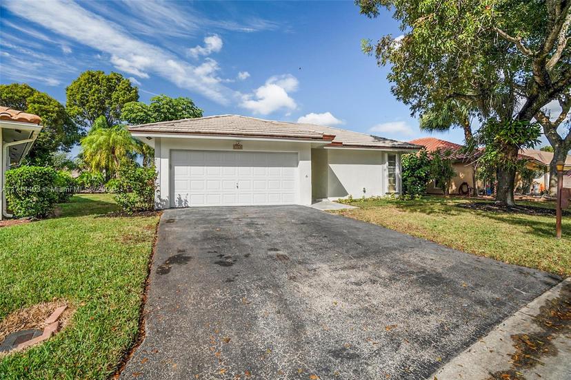 Picture of 1762 Riverwood Ln, Coral Springs FL 33071