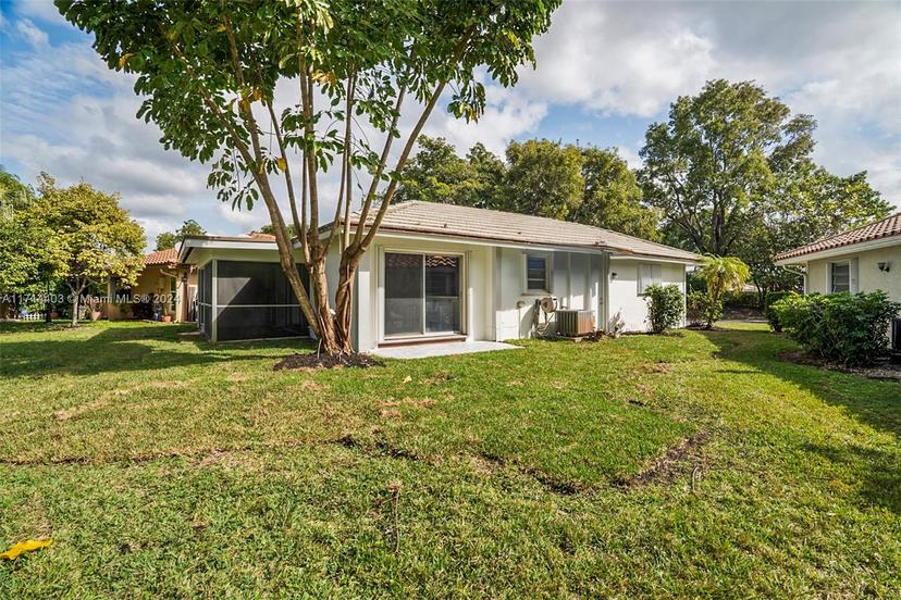 Picture of 1762 Riverwood Ln, Coral Springs FL 33071