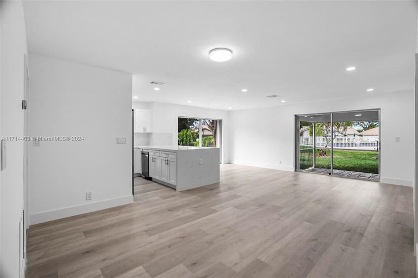 Picture of 1762 Riverwood Ln, Coral Springs FL 33071