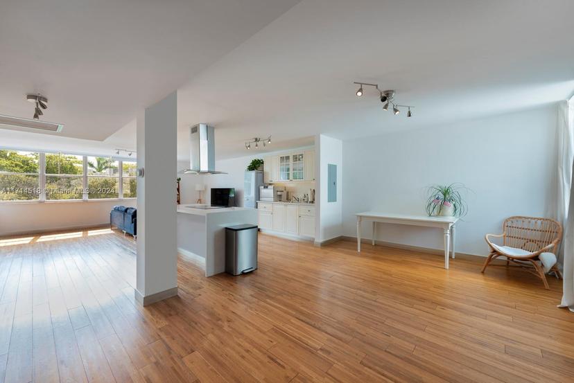 Picture of 20200 W Country Club Dr, Aventura FL 33180