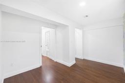 Picture of 9714 Costa Del Sol Blvd # 9714, Doral, FL 33178