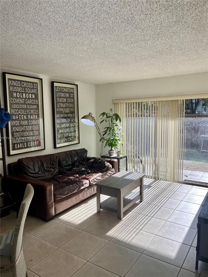 Picture of 5201 Geneva Way # 108, Doral FL 33166