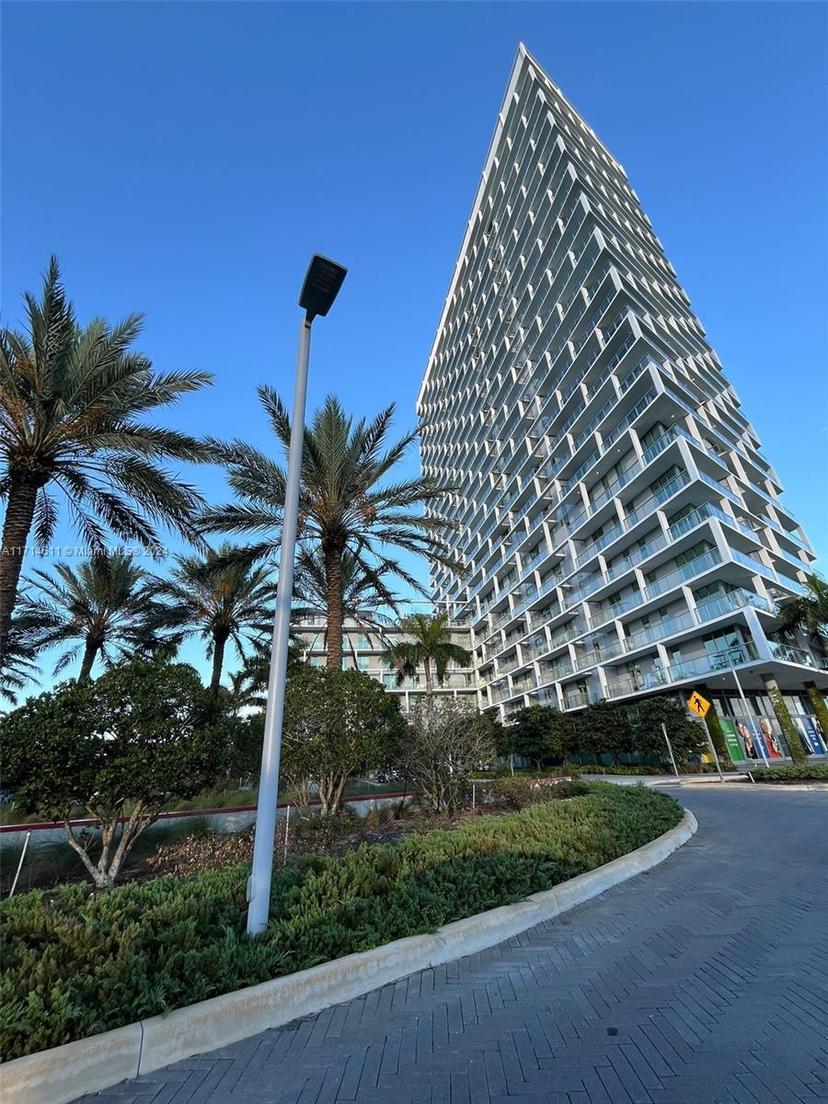 Picture of 2000 Metropica Way # 2102, Sunrise FL 33323