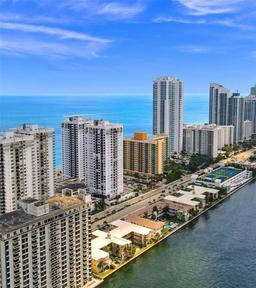 Picture of 2401 S Ocean Dr # 1007, Hollywood, FL 33019