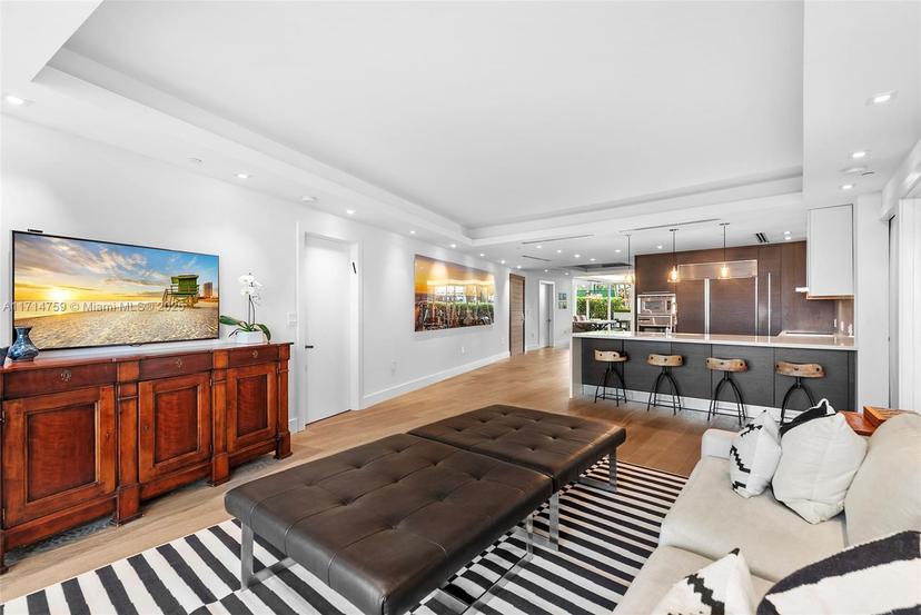 Picture of 400 Alton Rd # 509, Miami Beach FL 33139